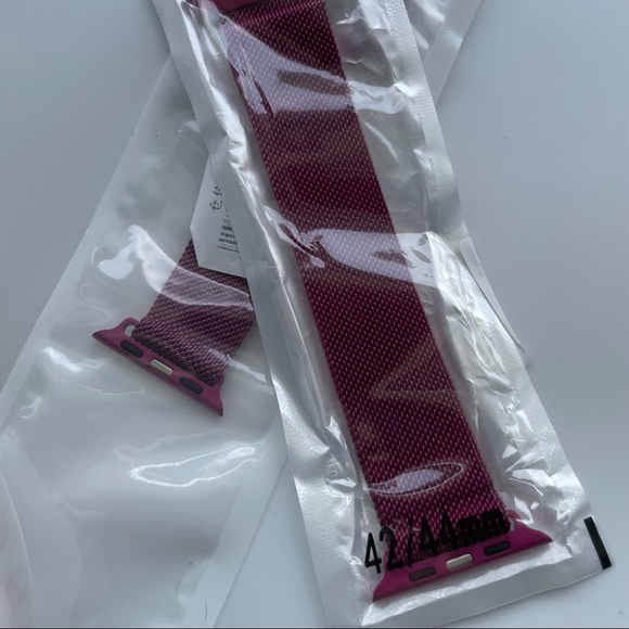 🎉Dragonfruit Milanese loop band for Apple iWatch - Picture 2 of 2